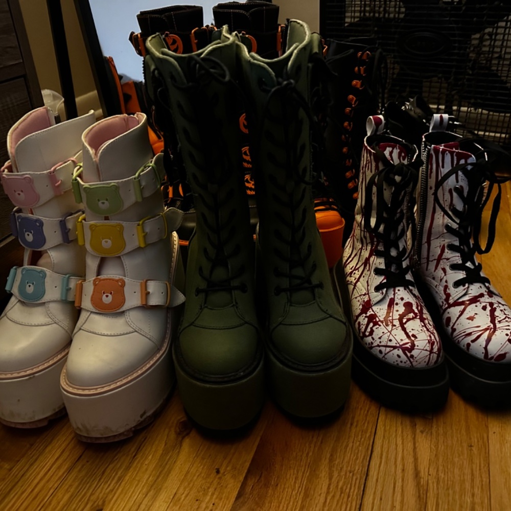 Boot lot - Picture 7 of 8